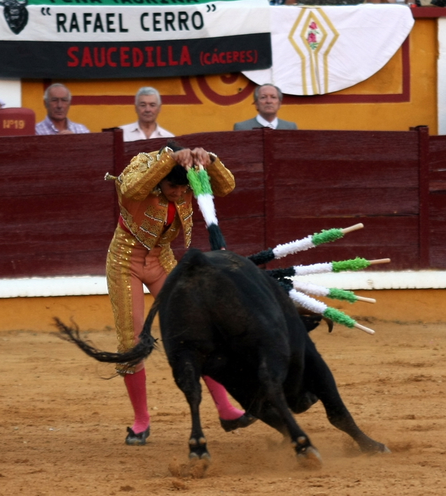 Apoyándose en los palos, como los grandes. (FOTO: Gallardo)