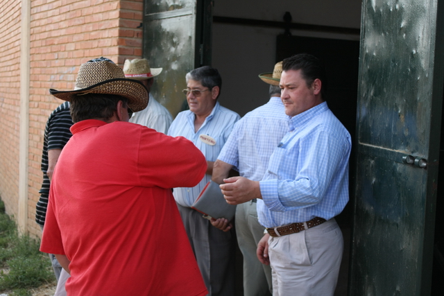 Juan Carlos guarda la puerta. (FOTO:Gallardo)