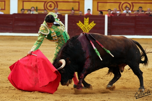 Faenón del extremeño al quinto.