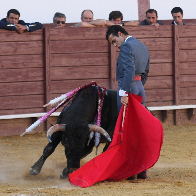 Plástico remate por bajo de Víctor Puerto. (FOTO: Gallardo)