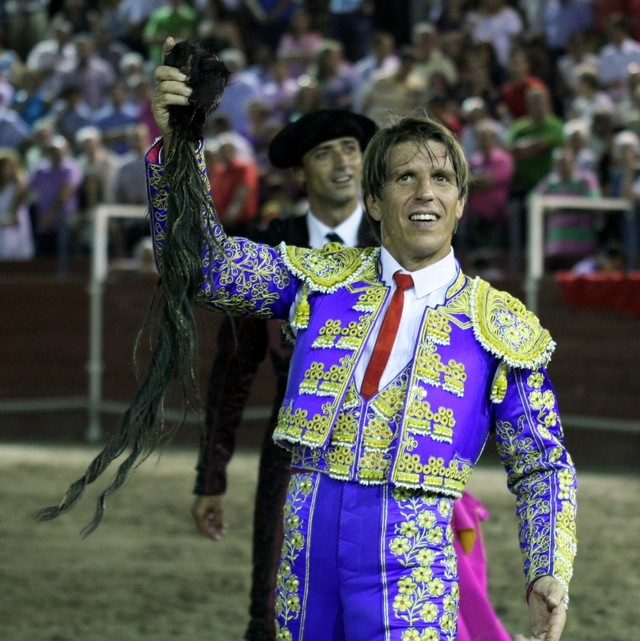 Manuel, máximos trofeos, máxima simpatía.