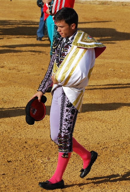 Carlos María haciendo el paseíllo.