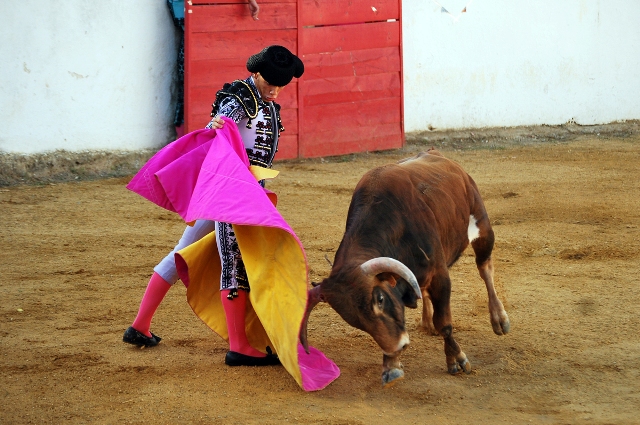 Carlos María parando al primero.