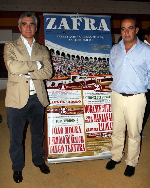 Los empresarios Cutiño y Domínguez, orgullosos del cartel conformado.