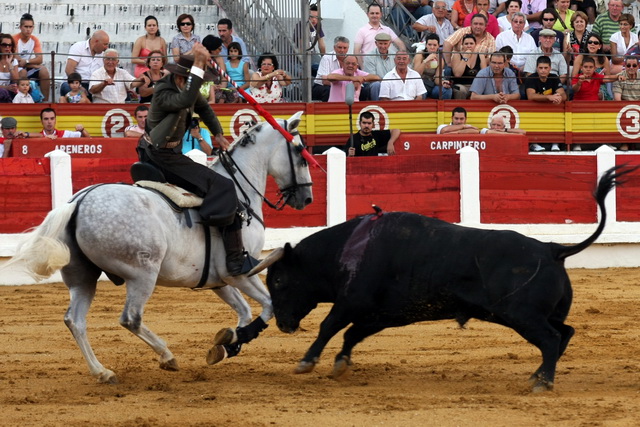 Con 'Jaleo' clavó dos rejones de castigo.