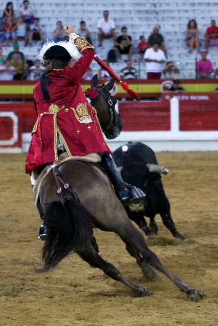 Siempre fue de frente al toro, en banderillas y con los de castigo.