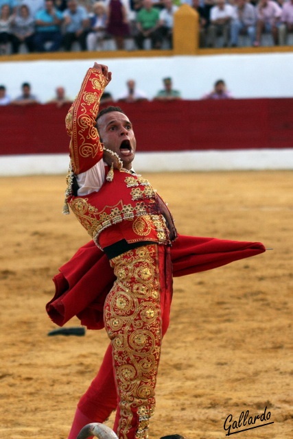 El gesto arrebatado de un torero.