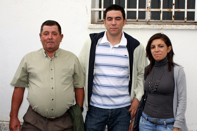 Francisco, Francisco Jr. y María Luisa, excelentes aficionados al caballo.