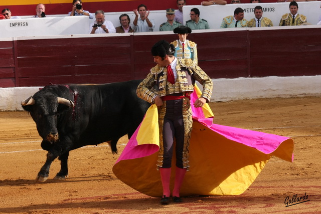 El remate con la revolera jaleado por el ganadero Álvaro Núñez.