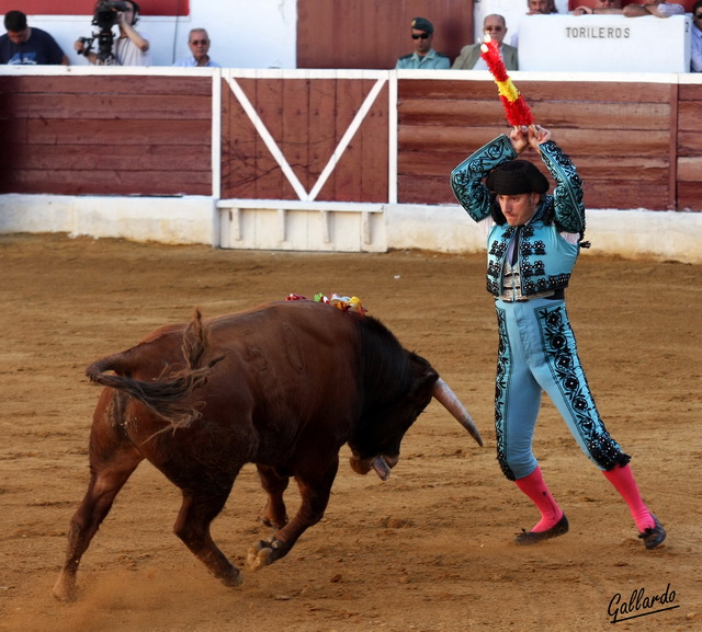 Ismael Jiménez anduvo muy bien con los palos toda la tarde.