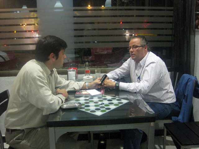 Antonio Girol y Nandi Masedo departiendo para la entrevista. (FOTO:A.J.G.)