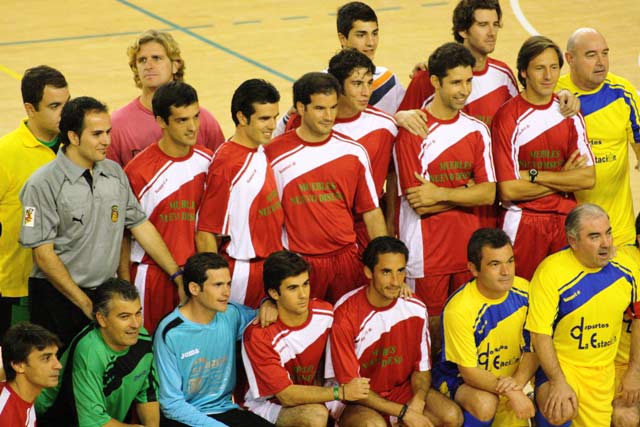 Los componentes de los tres equipos posando antes de comenzar. (FOTO:Dario Alves)