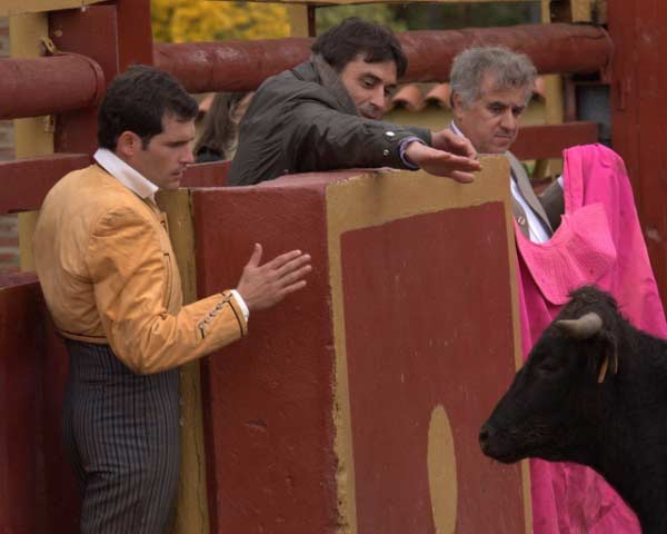 Manolo Bejarano emulando a Martín Recio.