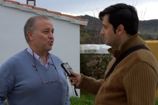 Luis Guillermo López Olea durante la entrevista con Antonio Girol. (FOTO: Gallardo)