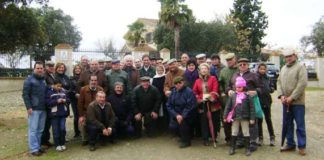 Foto de familia de la Peña T. Luis Reina en 'El Cubo'.