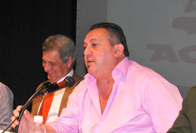 Ángel de los Reyes, presidente de la Asociación Taurina agradeció la presencia a todos los asistentes.