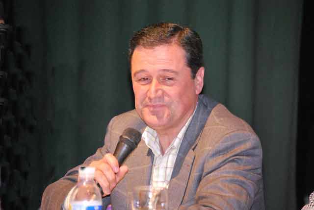 José Ramón Prieto, alcalde de Aceuchal apostó decididamente por la fiesta de toros.