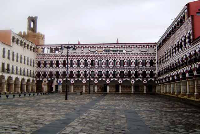 Plaza Alta de Badajoz. (Foto Siguelashuellasdebadajoz)