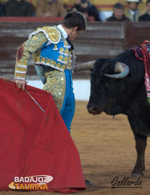 Julián ante el desclasado quinto que siempre llevó la cara alta.