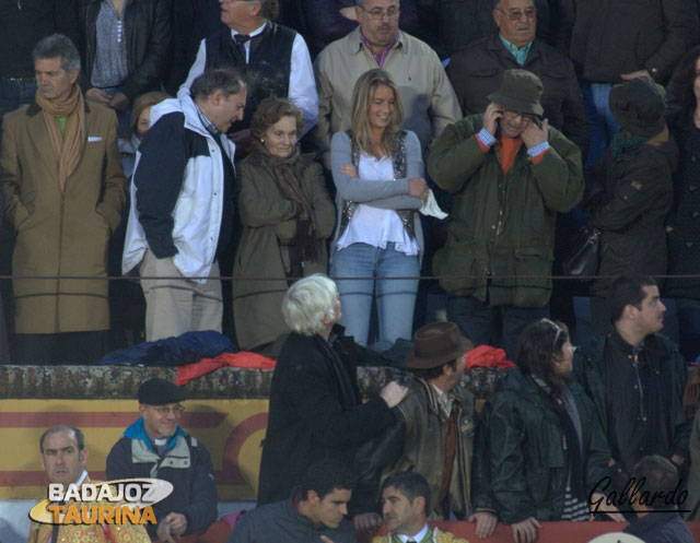 Carmen Arrobas, veterinaria y pintora taurina no quiso perderse el evento.