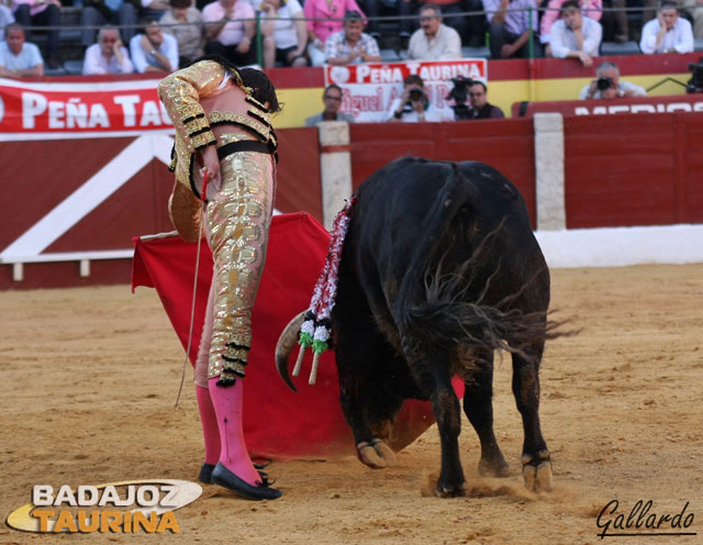 Perera muy templado al natural en el sexto.