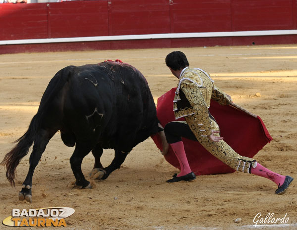 ...continuación del pase que lleva su nombre.