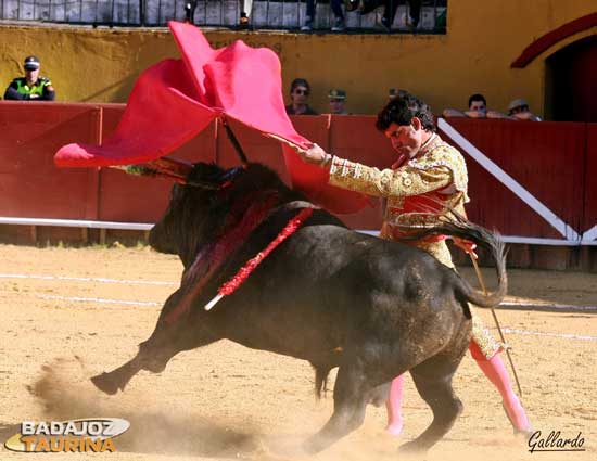 Remate de tanda con el de pecho.