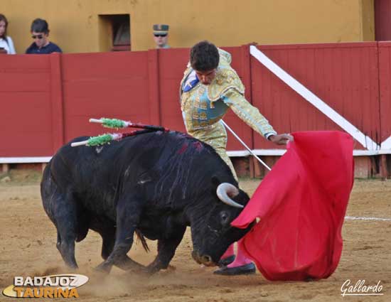 Muletazo en toda su extensión.