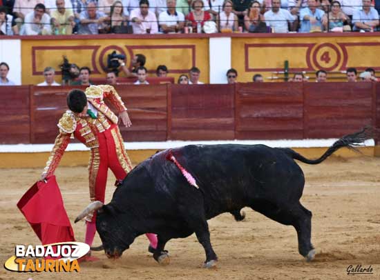 El Zalduendo haciendo el avión.