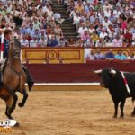 Pablo Hermoso adornándose con la elevada. (FOTO:Gallardo)
