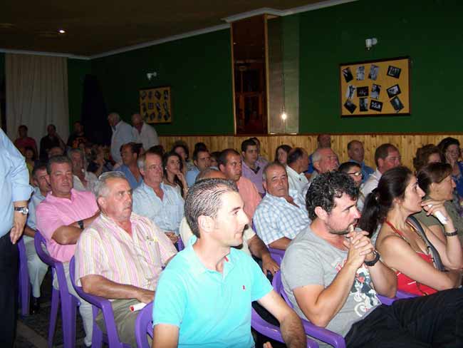 Aspecto que presentaba el salon anexo del Bar Taurino.