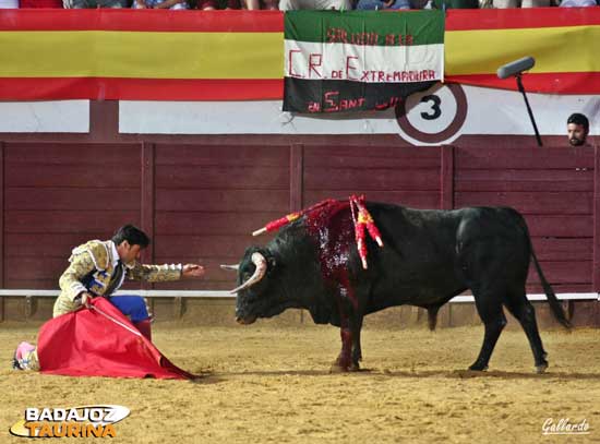 Adornándose en un gesto de valor. (FOTO: Gallardo)