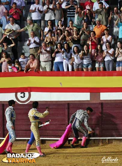 Locura en el tendido femenino...