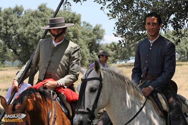 Tío y sobrino, generación de buenos garrochistas y toreros.