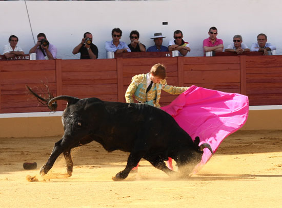 Para luego torear a la verónica.