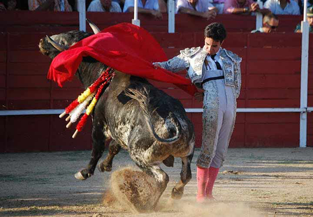 Epilogó por manoletinas.