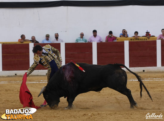 Solís dictó una clase de temple. (FOTO: Gallardo)