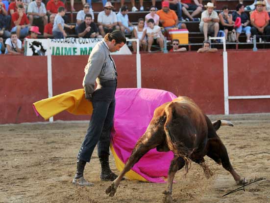 Revolera para abrochar el recibo.