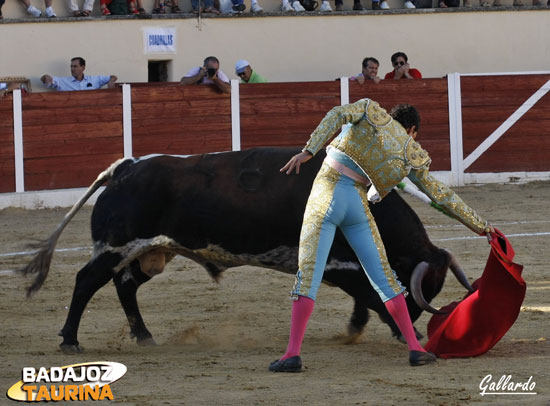 Queriendo gustarse en los redondos.