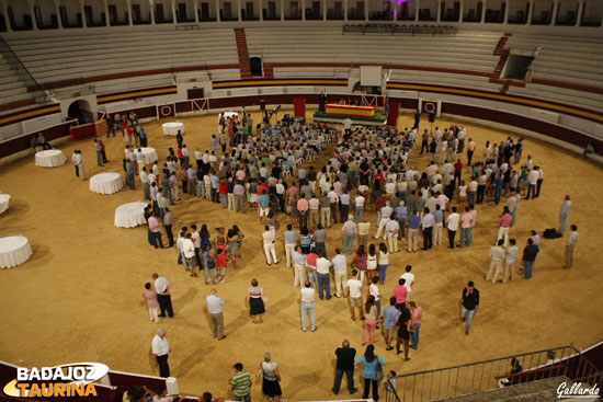 Instantes antes de dar comienzo la presentación.