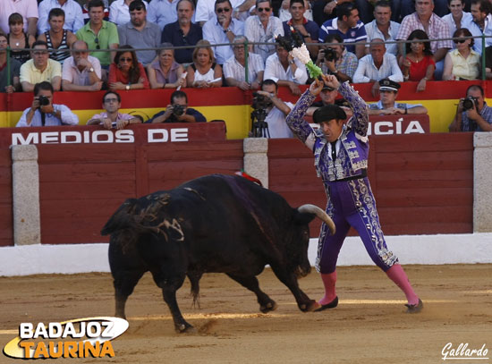 Carvajal marcando los tiempos.