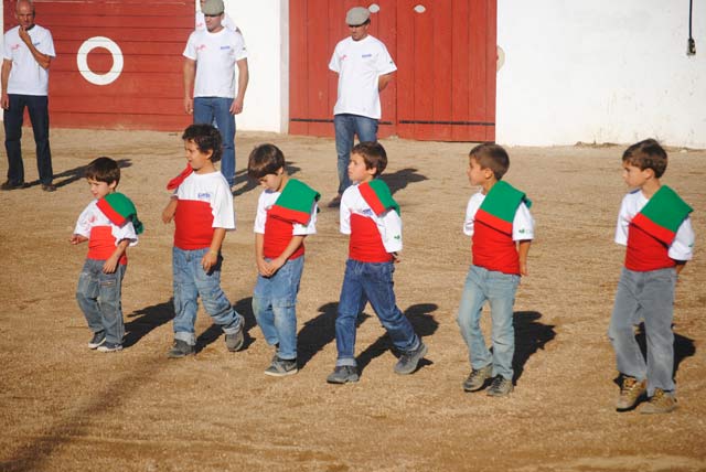 Los jóvenes forcados. (FOTO: J.A.Cantero)