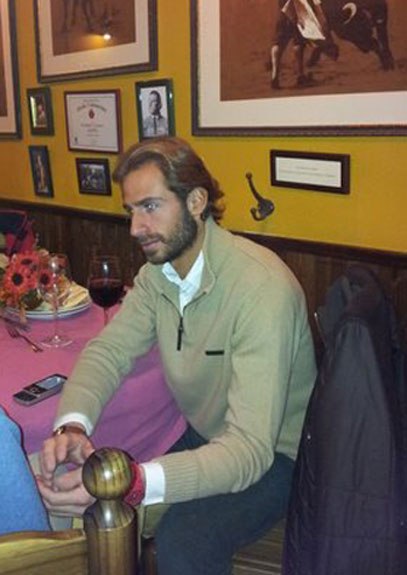 Julio Parejo atendiendo a la entrevista. (FOTO: Gª. de Elexalde)