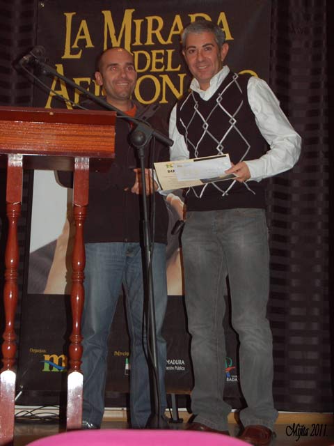 José Antonio 'Mijita' recogiendo su premio.