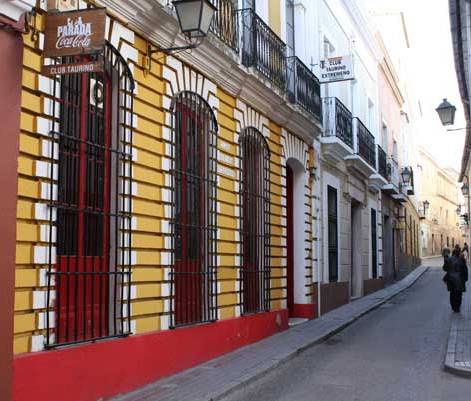 Sede del Club Taurino en el nº 8 de la c/ López Prudencio. (FOTO: Gallardo)