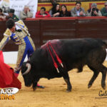 Tomás Campos toreando en redondo. (FOTO:Gallardo)
