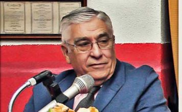 Alfonso Marzal en un acto del Club Taurino de donde fue vocal de su directiva. (FOTO: Manuel Cáceres)