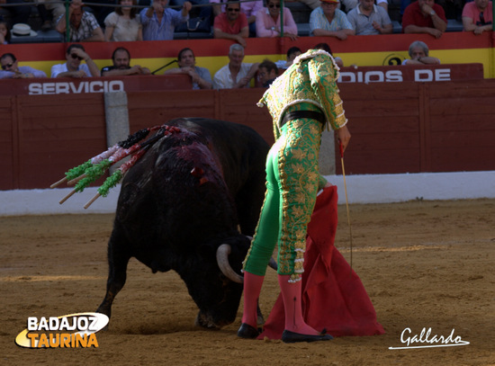 Con las zapatillas clavadas en la arena. (FOTO:Gallardo)