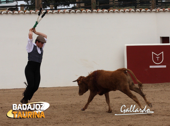 Juan Luis Moreno gustándose con los palos.