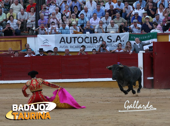 Esperando a portagayola a 'Bambolero' (FOTO:Gallardo)